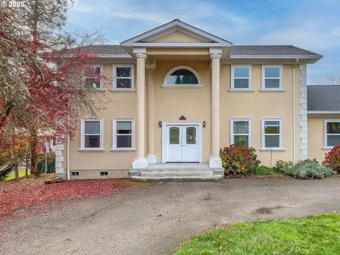 3133 NE Douglas Avenue Roseburg OR 97470