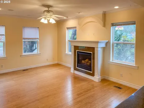 3133 NE Douglas Avenue Roseburg OR 97470
