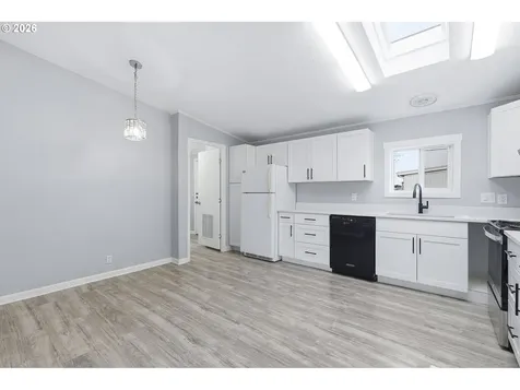 1503 N Hayden Island Drive Portland OR 97217