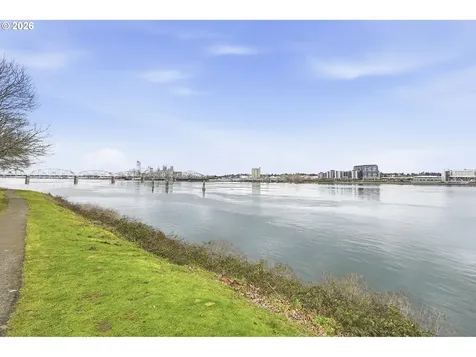 1503 N Hayden Island Drive Portland OR 97217