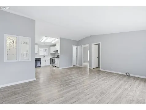 1503 N Hayden Island Drive Portland OR 97217