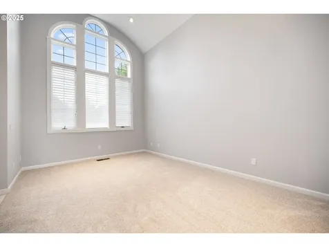9109 SW 180th Place Beaverton OR 97007