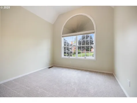 9109 SW 180th Place Beaverton OR 97007