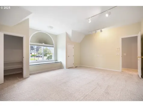 9109 SW 180th Place Beaverton OR 97007