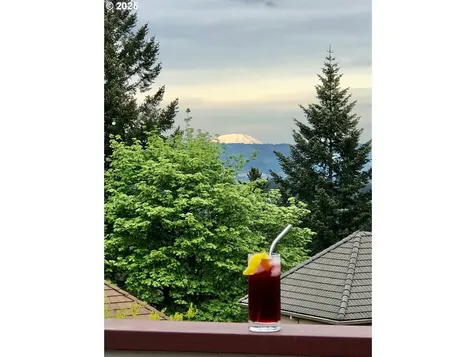 9109 SW 180th Place Beaverton OR 97007