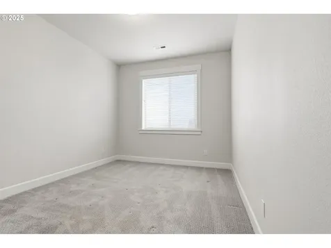 11936 Skellenger Way Oregon City OR 97045