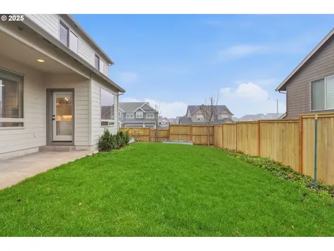 11936 Skellenger Way Oregon City OR 97045