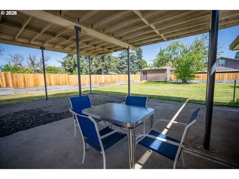 2897 Game Farm Road Springfield OR 97477