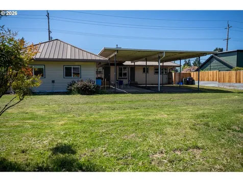 2897 Game Farm Road Springfield OR 97477