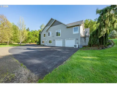 2700 Melrose Road Roseburg OR 97471