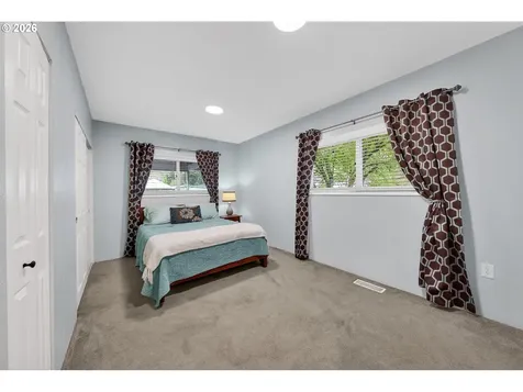 739 W Wharton Street Roseburg OR 97471