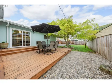 739 W Wharton Street Roseburg OR 97471
