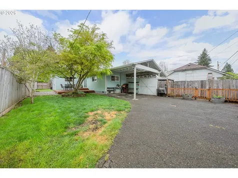 739 W Wharton Street Roseburg OR 97471