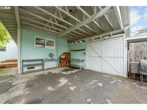739 W Wharton Street Roseburg OR 97471