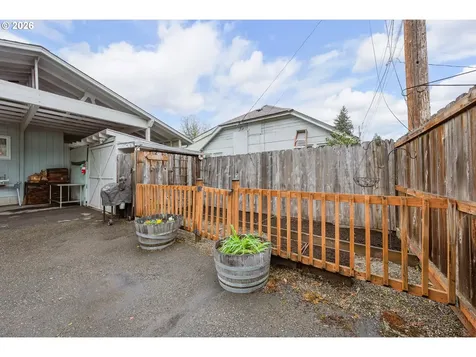 739 W Wharton Street Roseburg OR 97471