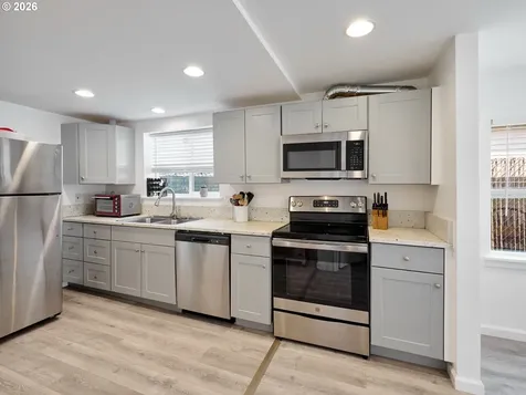 5905 SE Hazel Place Milwaukie OR 97222