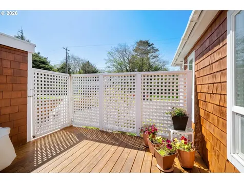 610 S Anchor Street Rockaway Beach OR 97136