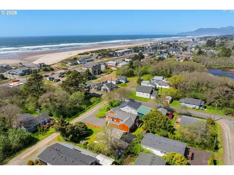 610 S Anchor Street Rockaway Beach OR 97136