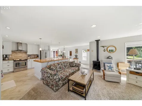 610 S Anchor Street Rockaway Beach OR 97136
