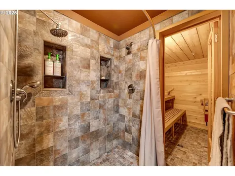 9721 NE Livingston Mountain Court Camas WA 98607
