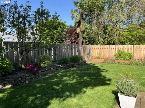 342 SE 15th Place Canby OR 97013