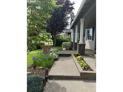 342 SE 15th Place Canby OR 97013