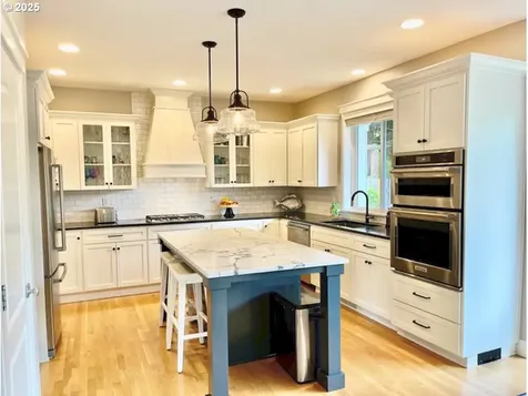 342 SE 15th Place Canby OR 97013