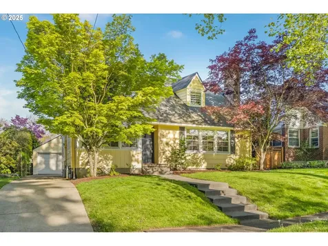 2424 NE 21st Avenue Portland OR 97212