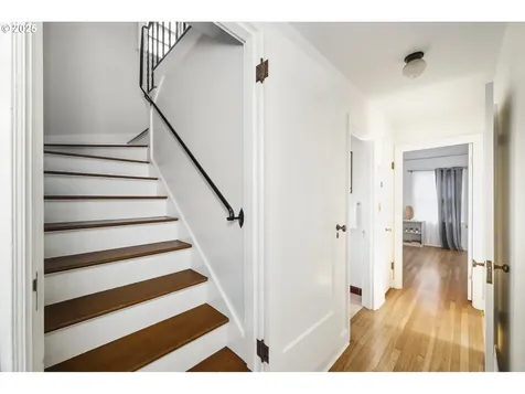 2424 NE 21st Avenue Portland OR 97212