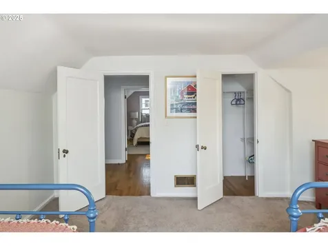 2424 NE 21st Avenue Portland OR 97212