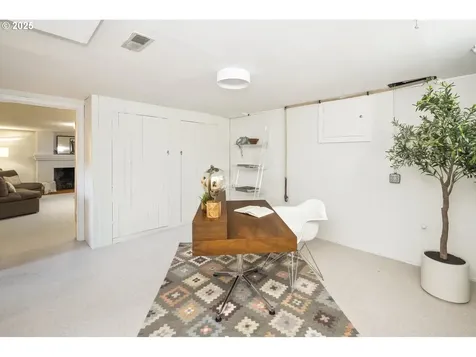 2424 NE 21st Avenue Portland OR 97212