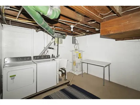 2424 NE 21st Avenue Portland OR 97212