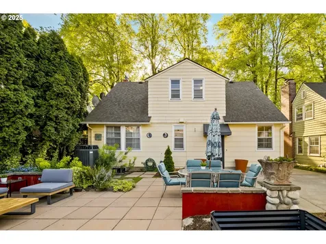 2424 NE 21st Avenue Portland OR 97212