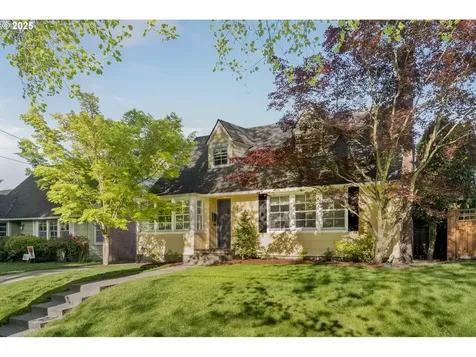 2424 NE 21st Avenue Portland OR 97212