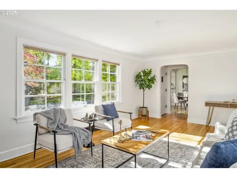 2424 NE 21st Avenue Portland OR 97212