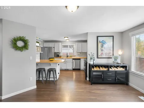 17704 SE 23rd Street Vancouver WA 98683