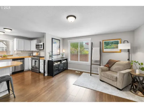17704 SE 23rd Street Vancouver WA 98683