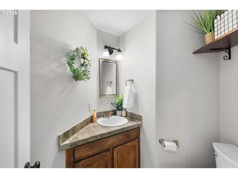 17704 SE 23rd Street Vancouver WA 98683