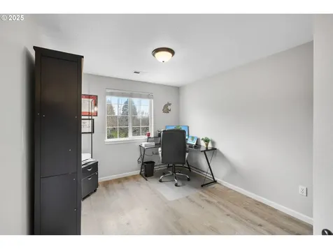 17704 SE 23rd Street Vancouver WA 98683