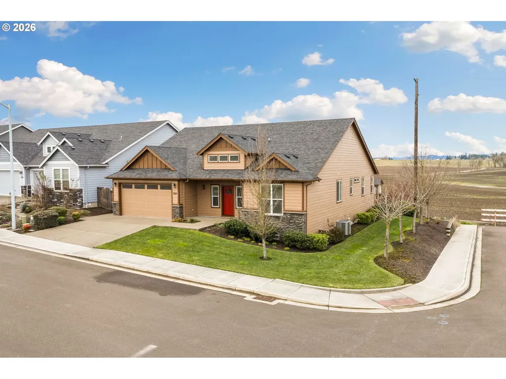 787 E Roosevelt Street Carlton OR 97111