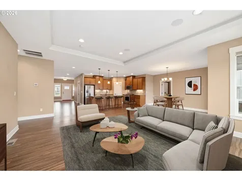 787 E Roosevelt Street Carlton OR 97111