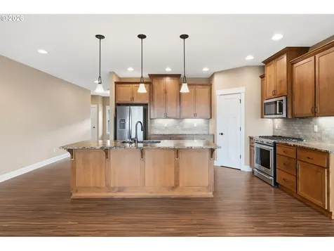 787 E Roosevelt Street Carlton OR 97111