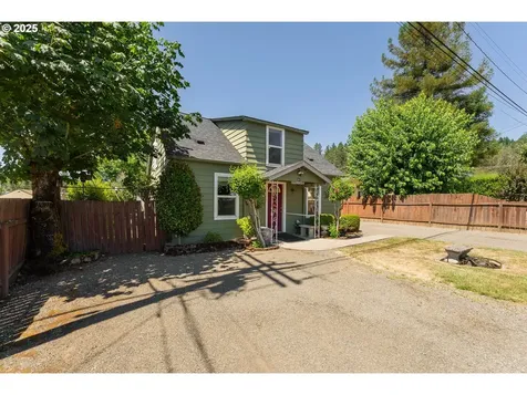 261 Pine Street Sutherlin OR 97479