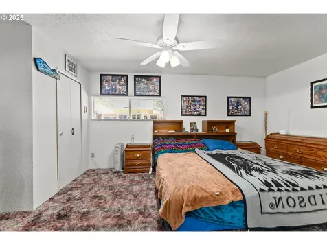 261 Pine Street Sutherlin OR 97479