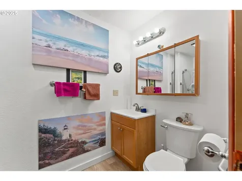 261 Pine Street Sutherlin OR 97479
