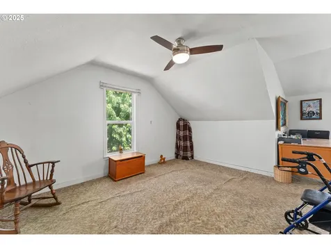 261 Pine Street Sutherlin OR 97479