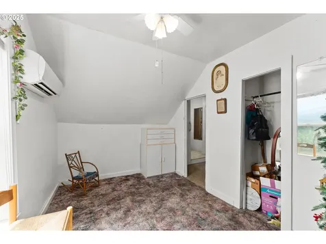 261 Pine Street Sutherlin OR 97479