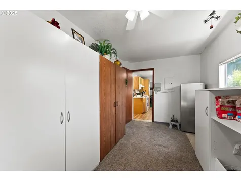 261 Pine Street Sutherlin OR 97479