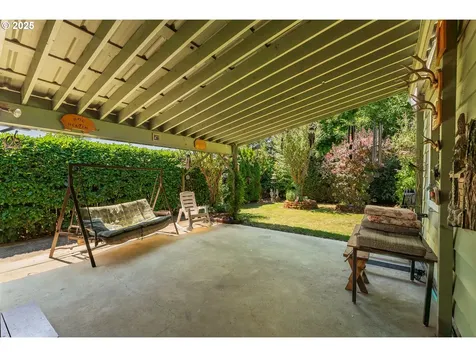 261 Pine Street Sutherlin OR 97479