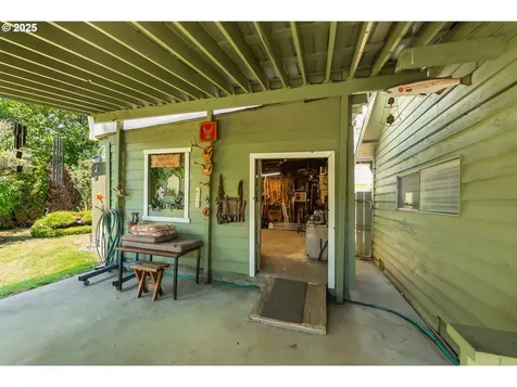 261 Pine Street Sutherlin OR 97479